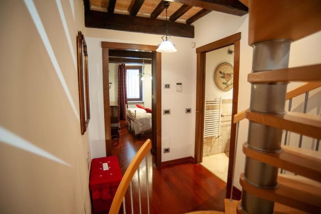 Casa Dell'Oliveto "Parcheggio Gratuito" Apartment Narni Bagian luar foto