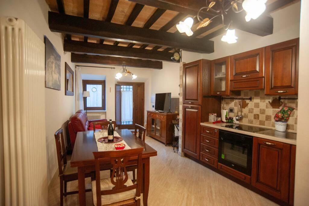 Casa Dell'Oliveto "Parcheggio Gratuito" Apartment Narni Bagian luar foto