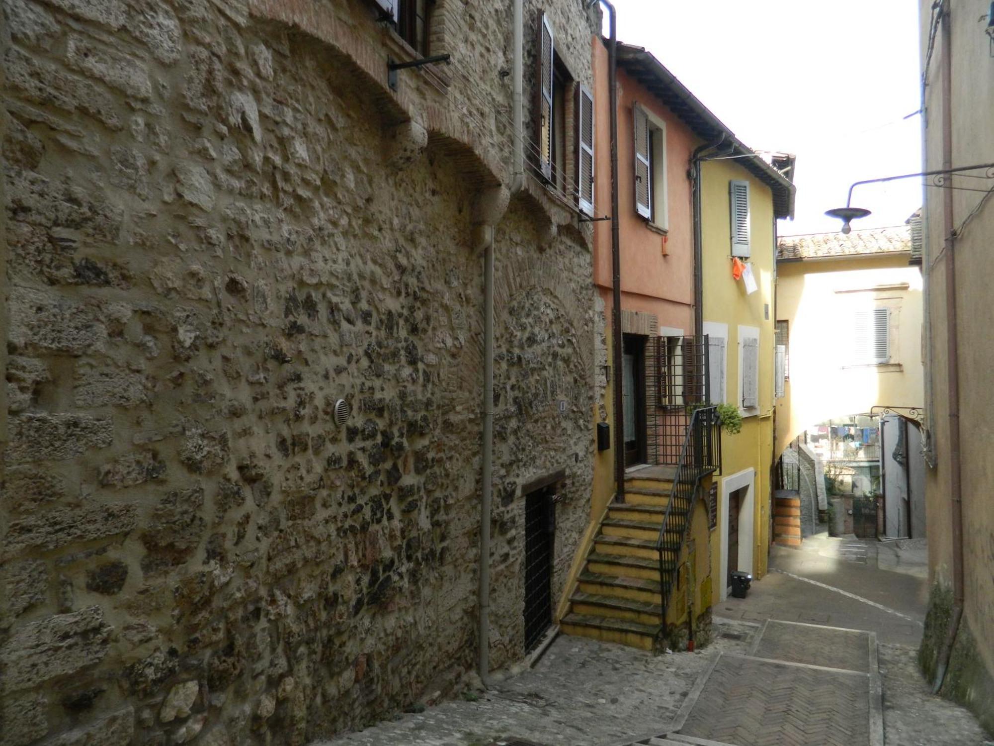 Casa Dell'Oliveto "Parcheggio Gratuito" Apartment Narni Bagian luar foto